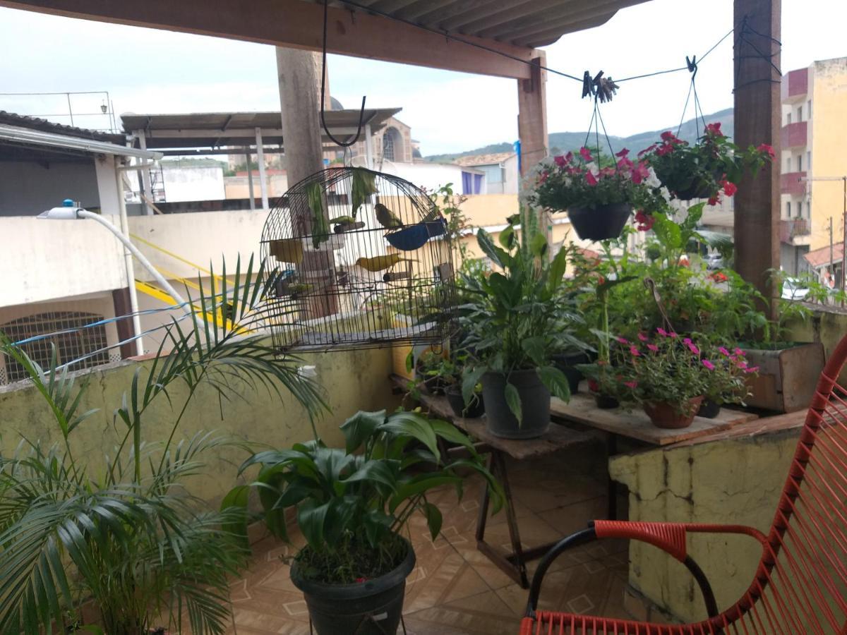 Casa Da Tia La Preco Unico Pela Casa Inteira, Cabem Ate 6 Pessoas Proximo Ao Santuario De Aparecida Villa อาปาเรซีดา ภายนอก รูปภาพ